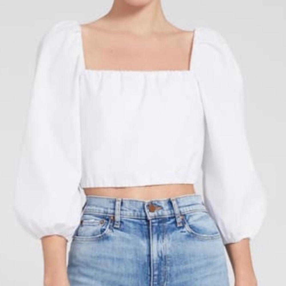 White Alice and Olivia Puff sleeve cropped top